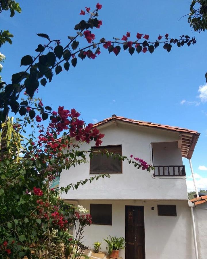 Tinto Hostel Баричара Екстериор снимка